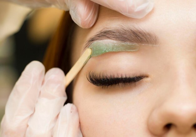 Brow Waxing & Shape