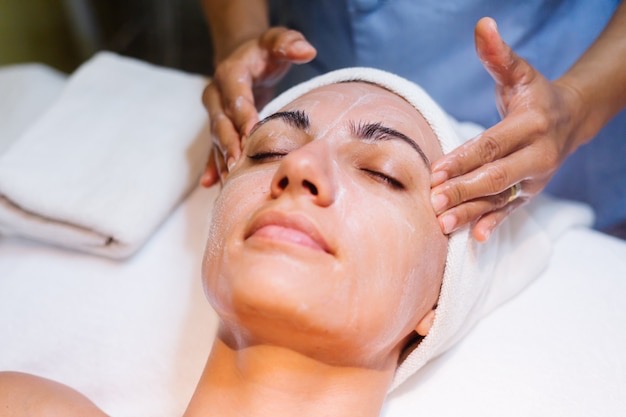 Face Rejuvenation Massage (RMT)